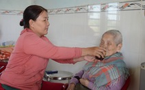 13 năm phụng dưỡng mẹ Việt Nam anh hùng