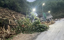 Vụ tai nạn làm 7 người ở Thanh Hóa thiệt mạng: xe tải chỉ được phép chở 2 người