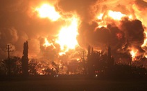 Cháy lớn nhà máy lọc dầu, Indonesia sơ tán gần 1.000 người