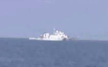 Cận cảnh tàu Trung Quốc rượt tàu chở phóng viên Philippines ở Biển Đông
