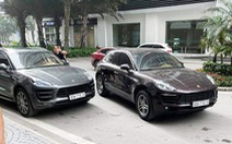 Cặp xe sang Porsche Macan trùng biển số 'chạm mặt' ở Hà Nội
