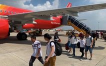 Hàng không ồ ạt bay đến Phú Quốc, giá vé 'nóng' từng ngày
