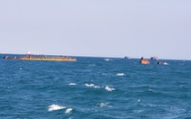 Hơn 3 năm sau bão, xác tàu bị đắm vẫn nằm ngay vùng biển cảng Quy Nhơn