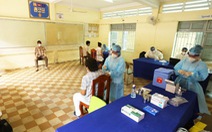 Số ca COVID-19 tăng, Campuchia cân nhắc bắt buộc tiêm chủng