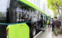 Xe buýt điện thông minh đầu tiên của Việt Nam chính thức lăn bánh