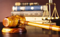 Xử công khai người phạm tội dưới 18 tuổi trong vụ hiếp dâm, tòa quận 12 bị ‘tuýt còi’