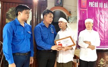 Truy tặng huy hiệu Tuổi trẻ dũng cảm cho sinh viên quên mình cứu bạn
