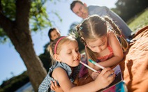Australia tăng trợ cấp cho các gia đình có từ 2 con đang tuổi đi học