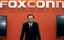 Nhà sáng lập Foxconn bỏ tiền túi mua vắc xin giúp Đài Loan