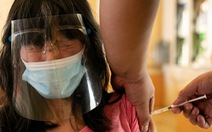 Philippines nuốt trái đắng vì mua vắc xin Thái Lan