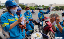 Kêu gọi hơn 1,6 tỉ đồng giúp 200 công nhân dọn rác bị nợ lương 6 tháng qua ở Hà Nội
