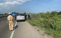Công an 'hộ tống' xe chở 6 người Trung Quốc trên quốc lộ 1 nghi nhập cảnh trái phép