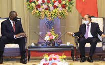 Chủ tịch nước Nguyễn Xuân Phúc tiếp Bộ trưởng Quốc phòng Hoa Kỳ