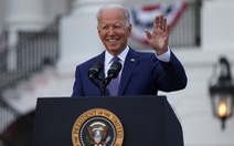 Tổng thống Biden: Nước Mỹ đã trỗi dậy từ bóng tối của COVID-19