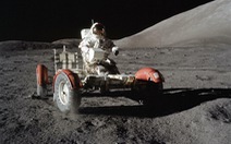 50 năm con người lái xe trên Mặt trăng