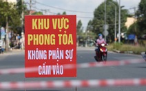 Buộc dân đi tiêm vắc xin phải có giấy xét nghiệm âm tính, phường đã sửa sai