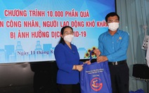 HĐND TP.HCM trao 10.000 phần quà cho công nhân, người lao động khó khăn