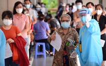 Việt Nam nhập 138 triệu liều vắc xin trong năm nay, sắp có hướng dẫn lộ trình 'mở cửa trở lại'