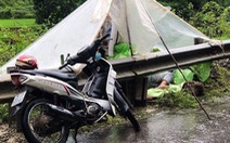 '4 thanh niên Lai Châu từ Hà Nội về dựng lều ngủ dưới mưa vì tỉnh nhà không cho vào' là sai sự thật