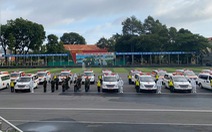Bộ Quốc phòng bàn giao 30 xe cứu thương tăng cường cho TP.HCM