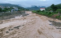Lũ ập về trong đêm, Sơn La kịp thời sơ tán hơn 600 dân