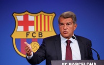 Chủ tịch Barca: 'Ký hợp đồng với Messi là mạo hiểm với đội bóng'