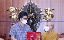 Giáo hội Phật giáo Việt Nam TP.HCM đã quyên tặng vật tư y tế, thiện nguyện… trị giá hơn 500 tỉ đồng