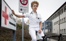 Nữ bác sĩ ngoại khoa giành HCB đua xe đạp thế giới