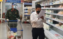 Thủ tướng đề nghị Bộ Công an xử lý nghiêm hành vi 'bom hàng' đi chợ hộ tại TP.HCM