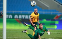 Việt Nam thua Úc 0-1 trong trận cầu gây tranh cãi