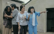 Việt Hương, Nam Em đóng phim Tết 'Nhà không bán'; Khỏi COVID-19 nhưng Đỗ Thị Hà chưa thể về Việt Nam