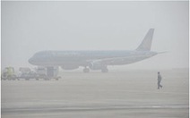 Hàng chục chuyến bay không thể hạ cánh xuống các sân bay miền Bắc vì sương mù