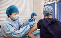 Vắc xin mRNA đầu tiên của Trung Quốc thử nghiệm hiệu quả 95%