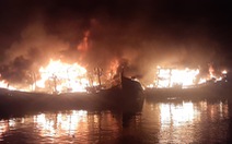 Hàng loạt tàu cá bốc cháy sáng cả vùng trời cảng Ba Hòn