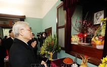 Tổng bí thư Nguyễn Phú Trọng dâng hương tưởng niệm Chủ tịch Hồ Chí Minh