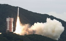 Tên lửa vũ trụ Nhật Bản tự hủy sau khi phóng không thành công