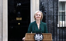 Thủ tướng Anh rời nhiệm sở, chúc người kế nhiệm 'vượt qua bão tố'