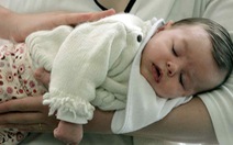 Nghiên cứu Nhật Bản tìm ra cách hiệu quả nhất để dỗ em bé ngủ