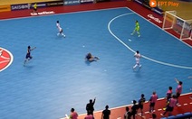 HLV tuyển futsal Indonesia nổi quạu vì học trò chơi quá fair-play