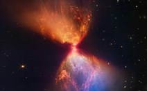 NASA lần đầu ghi lại được cảnh một ngôi sao bắt đầu hình thành
