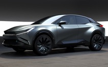 Toyota nhá hàng SUV điện mới toanh: Màn hình gấp, nhiều điểm thiết kế lạ mắt