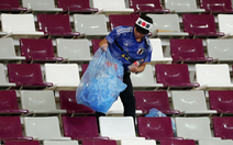 Nhật gây địa chấn ở World Cup, fan cũng được khen đẳng cấp nhờ tiếp tục dọn rác