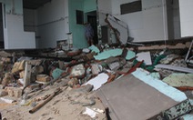 Sóng đánh sập 3 nhà dân, gần 40 hộ bị ảnh hưởng tại Nha Trang