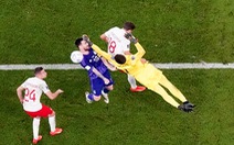 Thủ môn Ba Lan 'quỵt nợ' Messi 100 euro, sau khi thua... 'quả phạt đền'