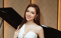 'MC 3.000 chữ' Thanh Thanh Huyền trở thành đại diện nhan sắc Việt tại Miss Charm