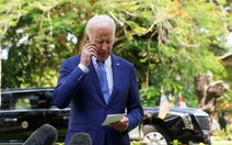 Tổng thống Biden gọi điện cho ông Zelensky, cam kết hỗ trợ Ukraine