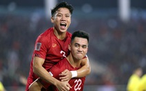 Việt Nam - Malaysia 3-0: Tuyển Việt Nam lấy lại ngôi đầu bảng, nhưng...