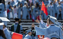Sinh viên Trung Quốc 'mua suất' vào các trường đại học ưu tú Mỹ: đầy rủi ro!