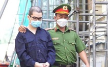 Sáng nay 8-12, chủ tịch Công ty Alibaba Nguyễn Thái Luyện và 22 đồng phạm hầu tòa