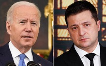 Thông tin nóng từ cuộc điện đàm: Tổng thống Zelensky mời ông Biden tới Ukraine